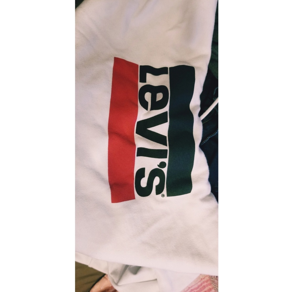 Levi's cropped hoodie